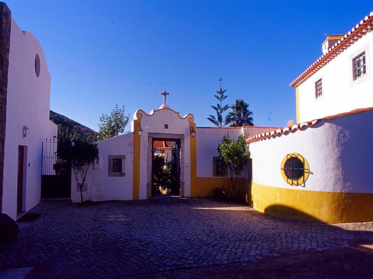 アゾイア・コラレス・シントラ Quinta Do Rio Touro Bed & Breakfast エクステリア 写真