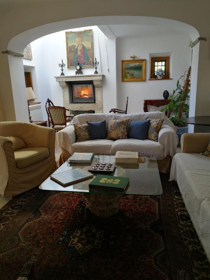 アゾイア・コラレス・シントラ Quinta Do Rio Touro Bed & Breakfast エクステリア 写真