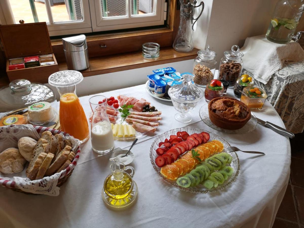 アゾイア・コラレス・シントラ Quinta Do Rio Touro Bed & Breakfast エクステリア 写真