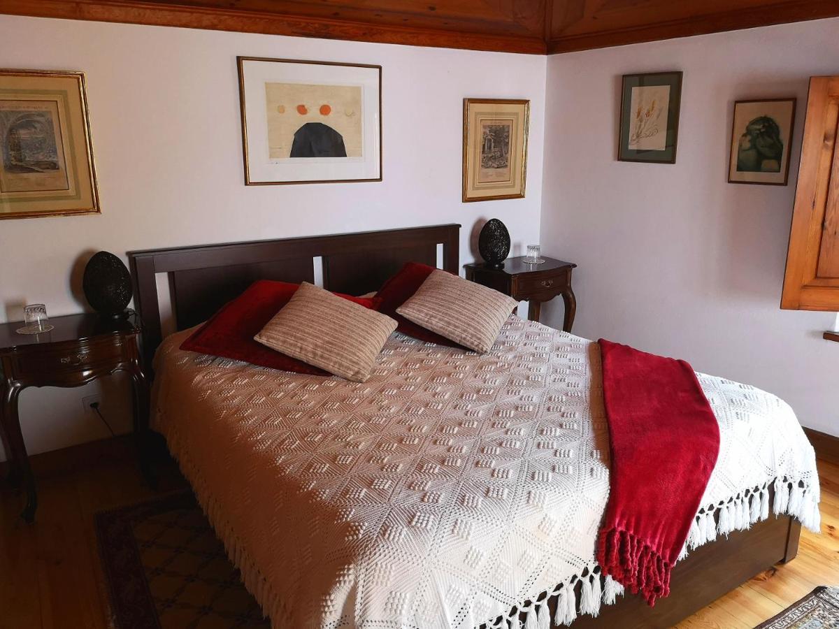 アゾイア・コラレス・シントラ Quinta Do Rio Touro Bed & Breakfast エクステリア 写真